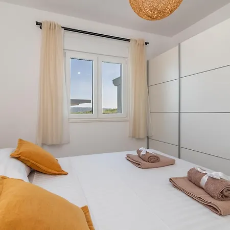 Vitis Kaštel Novi